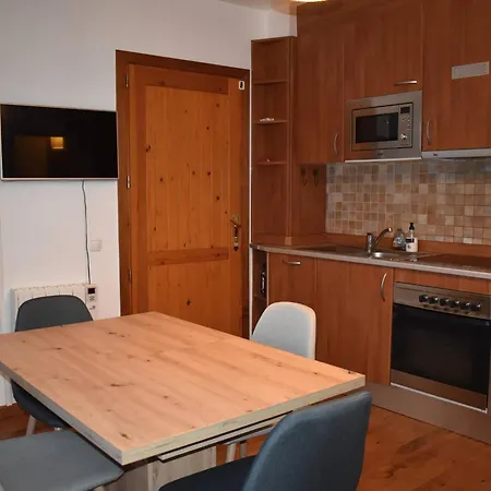 3p Modernes Avec Balcon Au Calme - Font-romeu - Fr-1-580-106 *